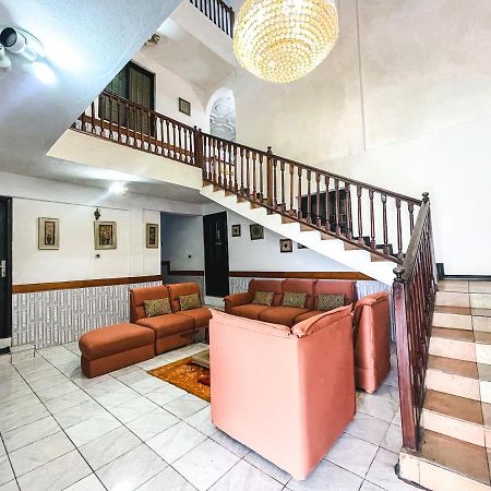 Hill View Hotel Mccarthy Hills Botianaw Kültér fotó