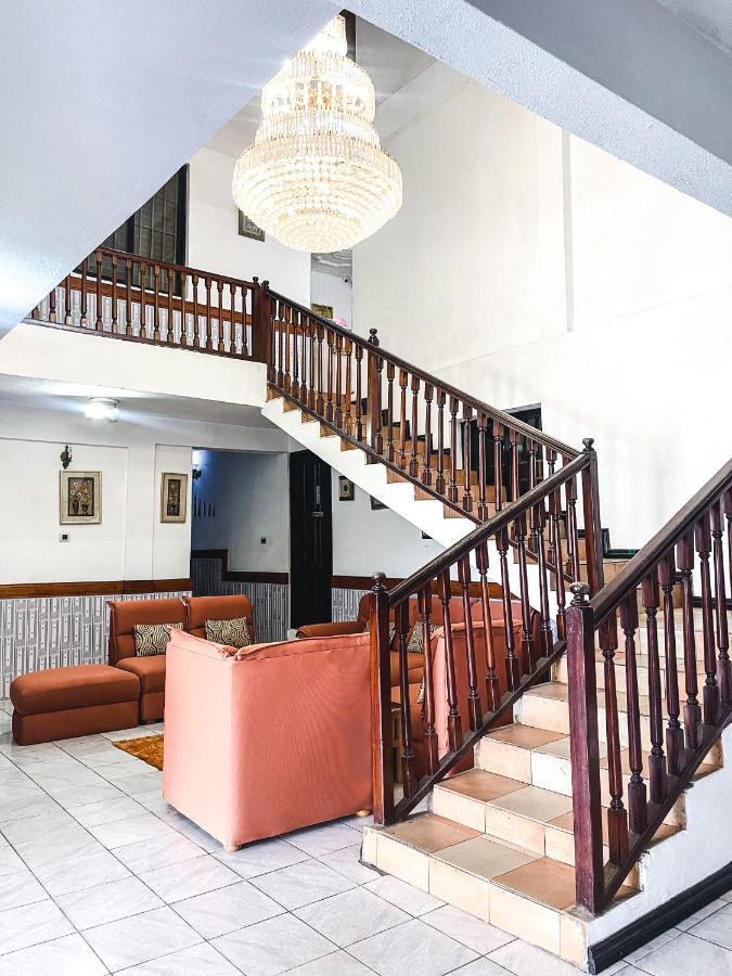 Hill View Hotel Mccarthy Hills Botianaw Kültér fotó