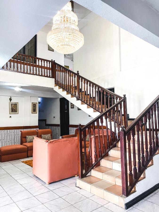 Hill View Hotel Mccarthy Hills Botianaw Kültér fotó